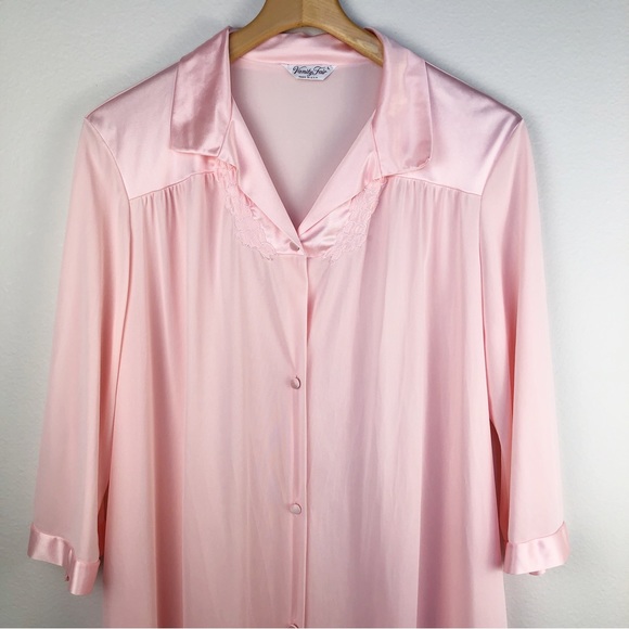 Vintage Vanity Fair Pink Nylon Button Front Robe Nightgown Large - Picture 8 of 11